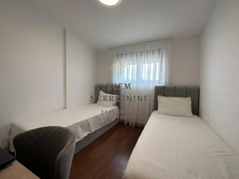 Izdavanje, dvosoban stan, 80m², Master Kvart, Podgorica - image 3