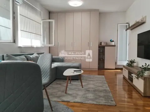 Rent, one bedroom apartment, 49m², Novi Beograd Sve Podlokacije, Beograd - image 3
