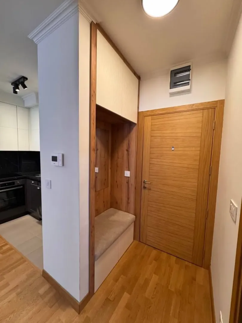 Rent, one bedroom apartment, 62m², Bečići, Budva