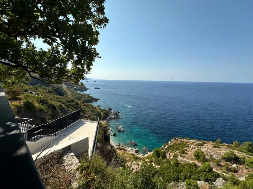 Sale, house, 443m², Reževići, Budva