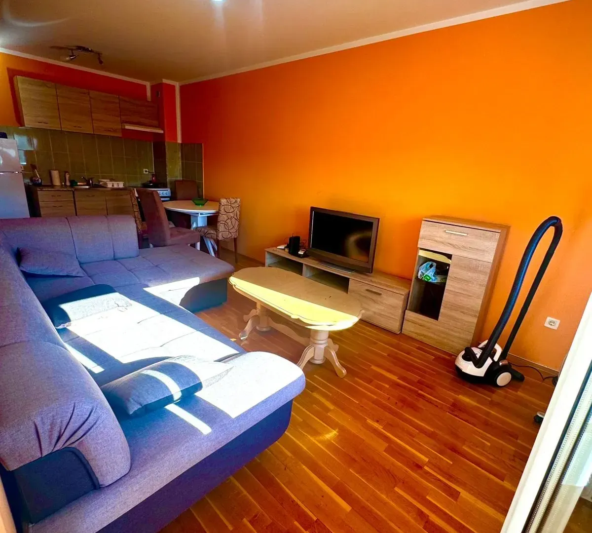 Izdavanje, jednosoban stan, 43m², Krivi Most, Podgorica