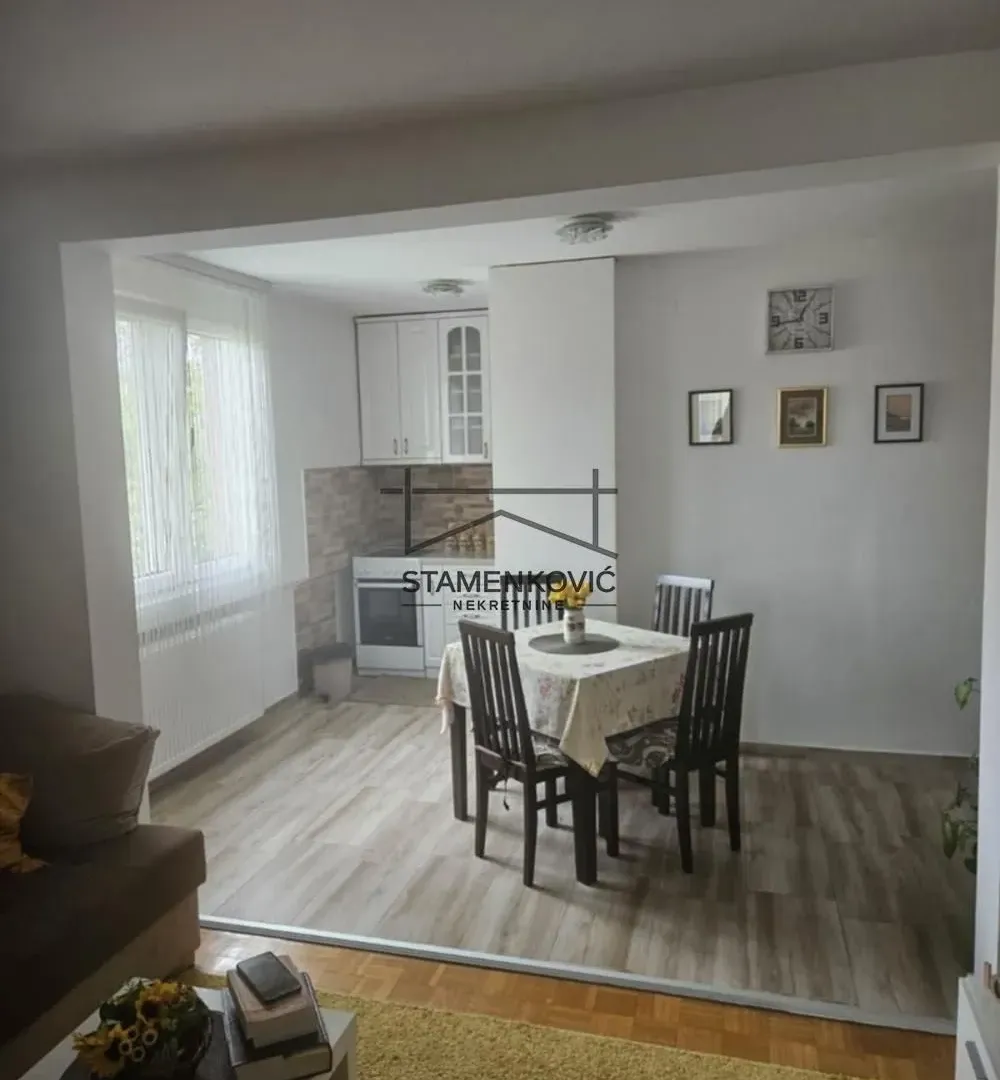 Prodaja, trosoban stan, 56m², Železnička Stanica, Novi Sad Sve Podlokacije
