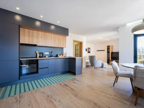 Izdavanje, dvosoban stan, 70m², Tripovići, Tivat - image 10