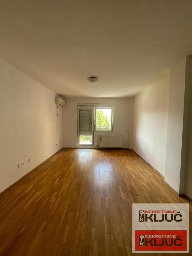 Izdavanje, dvosoban stan, 52m², Nova Detelinara, Novi Sad Sve Podlokacije