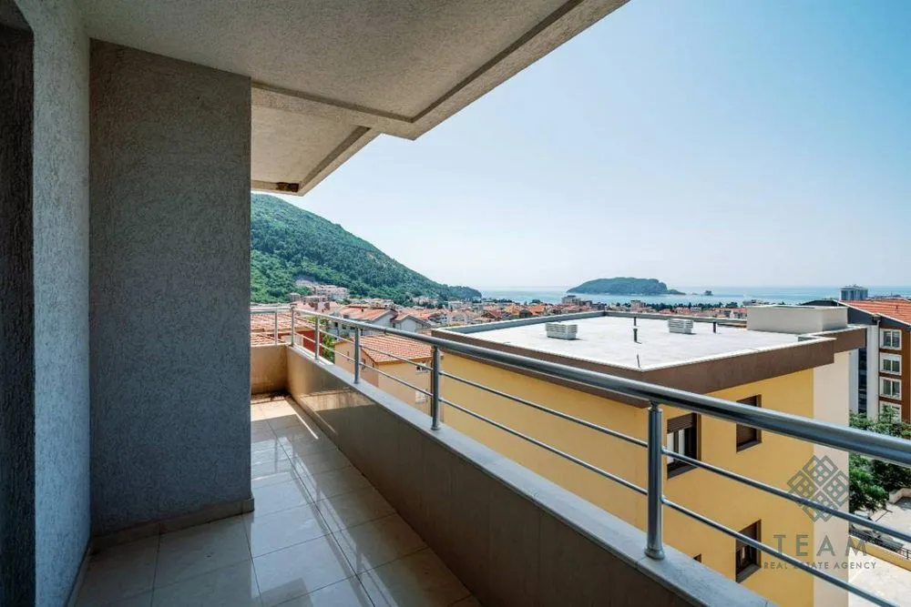 Sale, two bedroom apartment, 76m², Lazi, Budva
