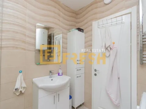 Izdavanje, kuća, 110m², Kokoti, Podgorica - image 21