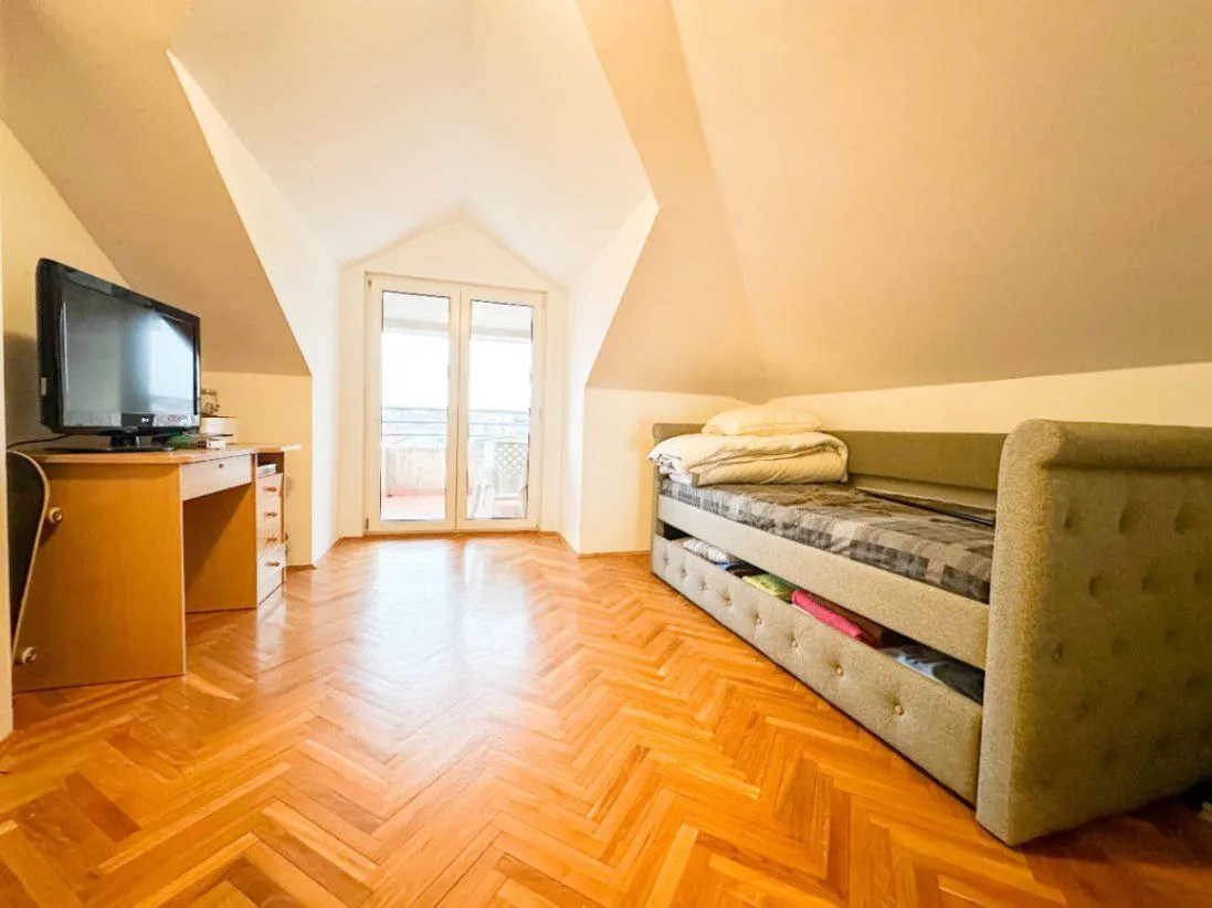 Prodaja, trosoban stan, 91m², Stari Aerodrom, Podgorica