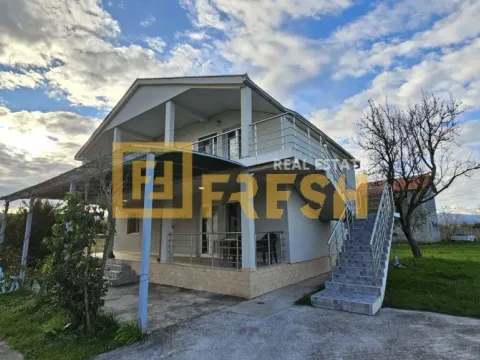 Sale, house, 216m², Danilovgrad, Crna Gora - image 1
