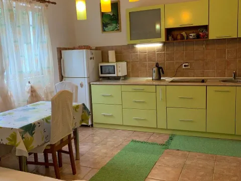 Prodaja, jednosoban stan, 55m², Petrovac, Budva - image 2