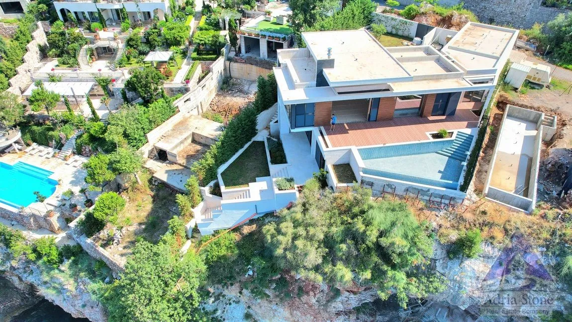 Sale, house, 473m², Kamenovo, Budva