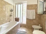 Sale, one bedroom apartment, 42m², Dobrota, Kotor - image 8