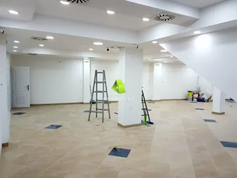 Prodaja, poslovni prostor, 143m², Palilula, Niš - image 3