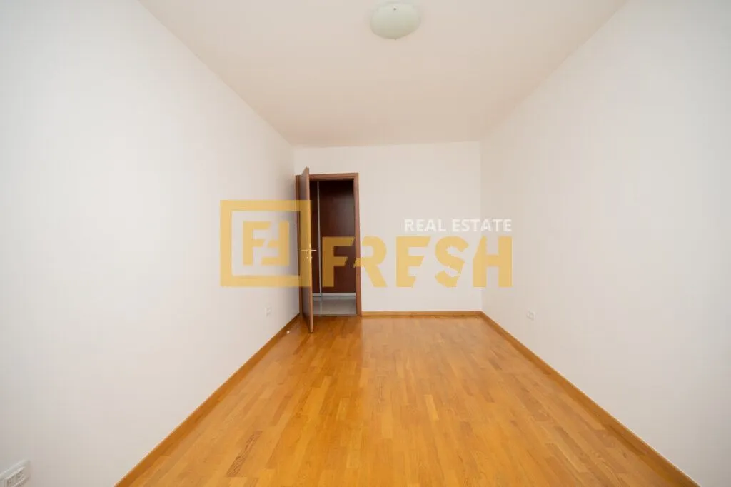 Izdavanje, dvosoban stan, 85m², Tološi, Podgorica