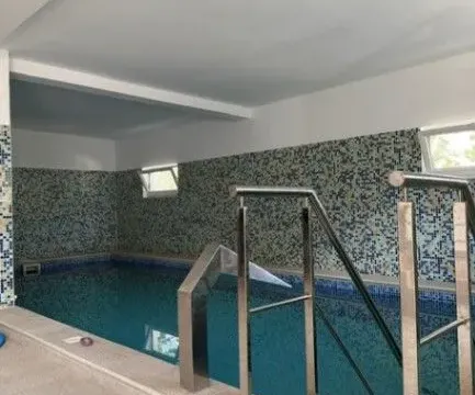 Izdavanje, četvorosoban stan, 150m², Tivat, Crna Gora - image 12