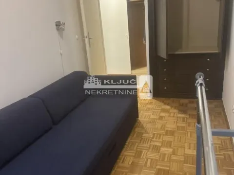 Rent, two bedroom apartment, 70m², Kalenić Pijaca, Vračar Sve Podlokacije - image 12