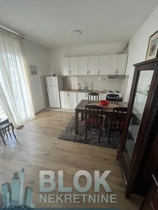 Izdavanje, jednosoban stan, 42m², Dalmatinska ulica, Podgorica