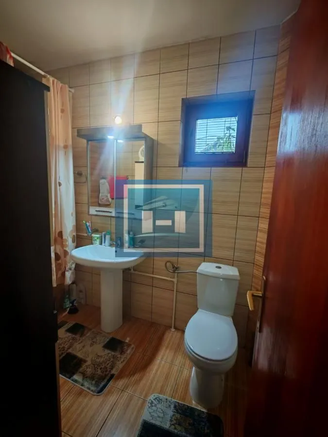 Prodaja, kuća, 204m², Gloždak, Paraćin