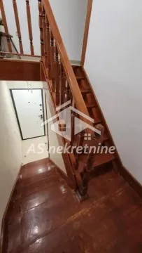 Izdavanje, četvorosoban stan, 94m², Vračar Hram, Vračar Sve Podlokacije - image 28