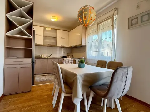 Rent, one bedroom apartment, 47m², Blok 9, Podgorica - image 6