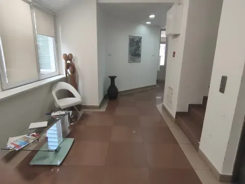 Prodaja, četvorosoban stan, 116m², Vračar Sve Podlokacije, Beograd - image 9