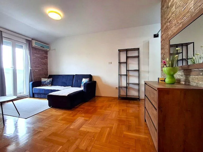 Prodaja, stan, 42m², 1 maj, Podgorica