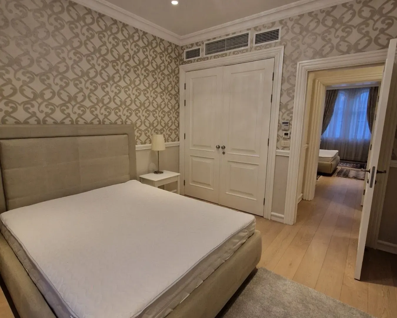 Rent, three bedroom apartment, 120m², Stari grad, Novi Sad