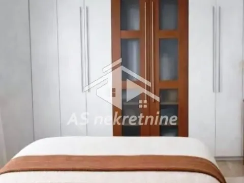 Rent, two bedroom apartment, 65m², Slavija, Vračar Sve Podlokacije - image 8