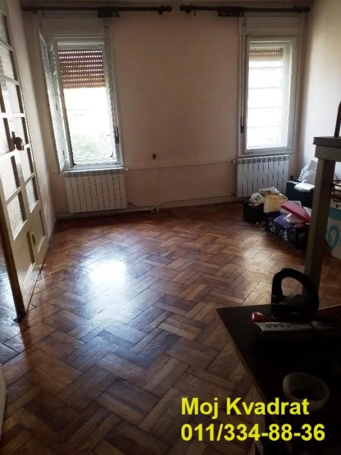 Prodaja, trosoban stan, 77m², Stari Grad, Beograd
