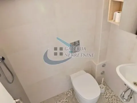 Rent, two bedroom apartment, 45m², Savski Venac, Beograd - image 9