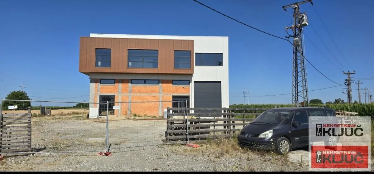 Rent, office space, 1220m², Čenej, Novi Sad Sve Podlokacije
