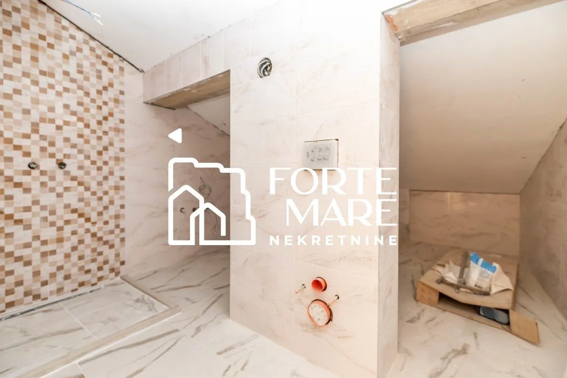 Prodaja, trosoban stan, 66m², Đenovići, Herceg Novi