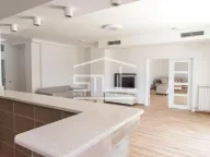 Izdavanje, kuća, 1400m², Savski Venac, Beograd - image 7