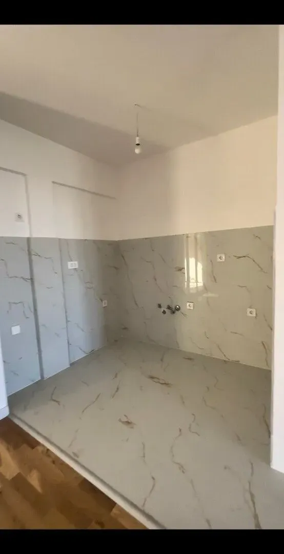 Prodaja, jednosoban stan, 68m², Ljubović, Podgorica