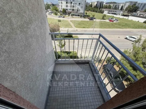 Izdavanje, garsonjera, 29m², Tuški Put, Podgorica - image 12