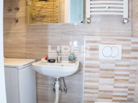 Izdavanje, dvosoban stan, 52m², Vračar Centar, Vračar Sve Podlokacije - image 17