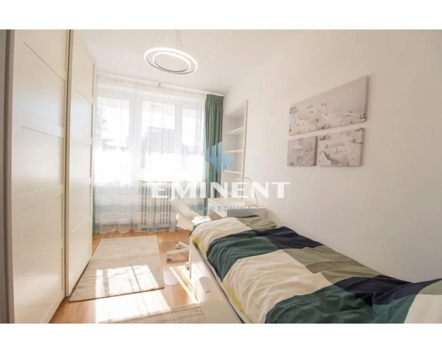 Rent, three bedroom apartment, 65m², Stari Grad, Beograd