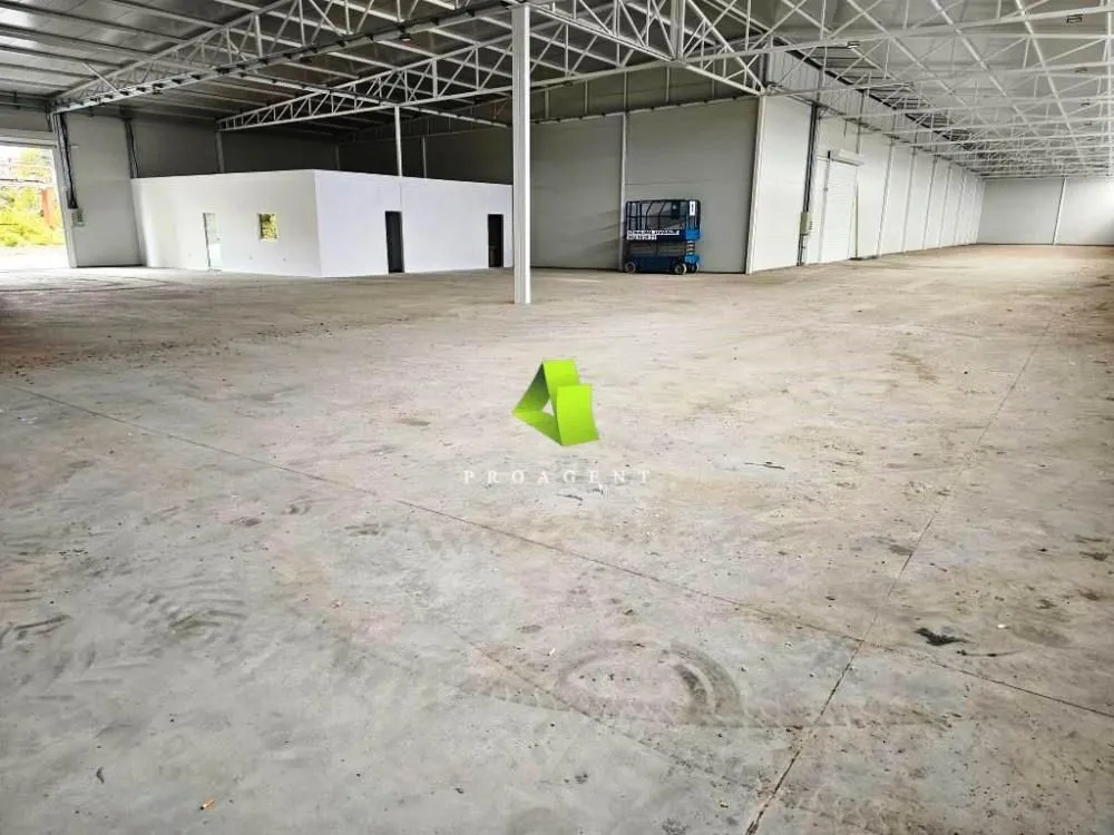 Rent, office space, 1500m², Medijana, Niš