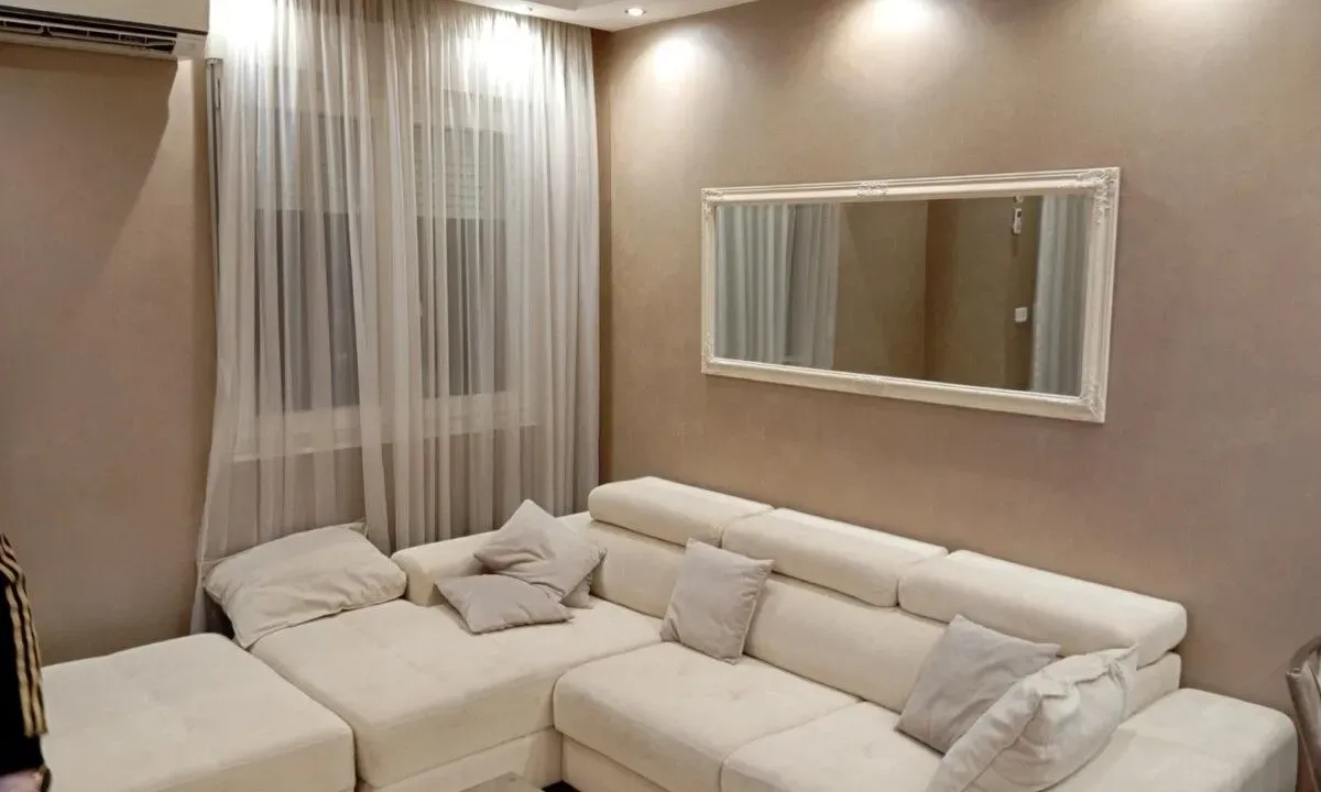 Izdavanje, jednosoban stan, 43m², City Kvart, Podgorica