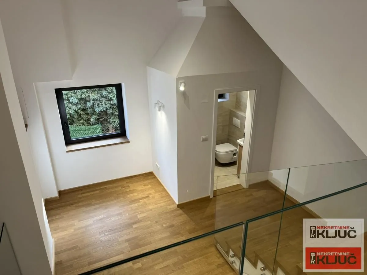 Izdavanje, kuća, 247m², Sremska Kamenica, Petrovaradin