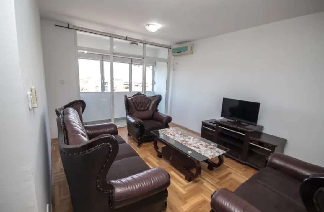 Izdavanje, dvosoban stan, 600m², City Kvart, Podgorica