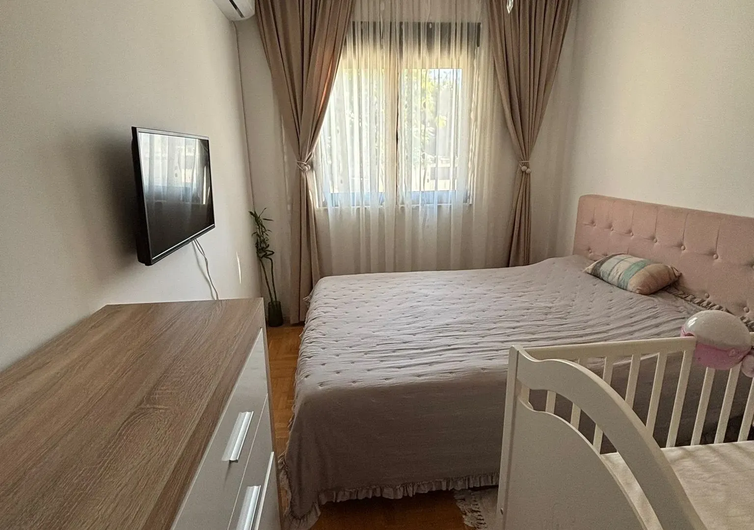 Prodaja, jednosoban stan, 40m², Lazi, Budva