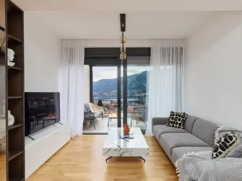 Sale, apartment, 69m², Kotor, Crna Gora