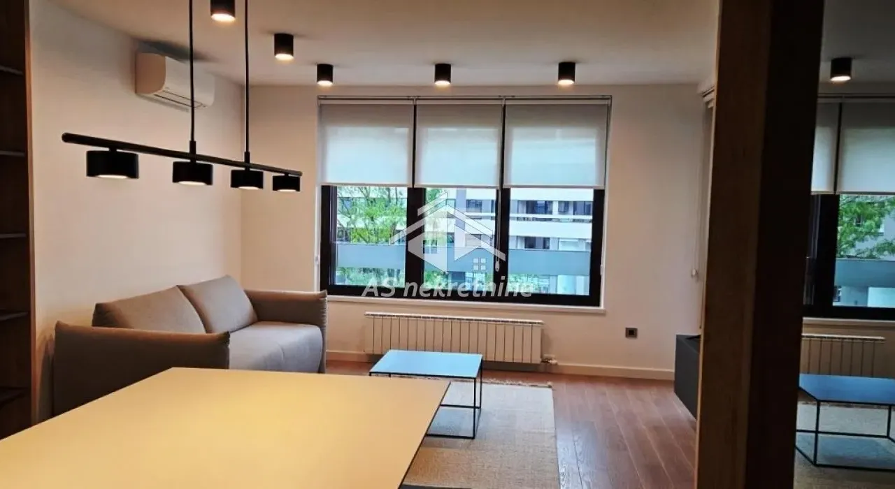 Izdavanje, dvosoban stan, 53m², Novi Beograd Blok 65, Novi Beograd Sve Podlokacije