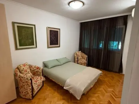 Rent, three bedroom apartment, 95m², Tuški Put, Podgorica - image 6