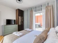 Rent, three bedroom apartment, 115m², Bečići, Budva - image 11