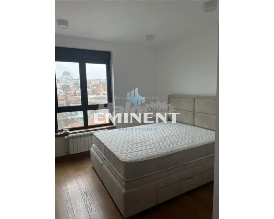 Izdavanje, četvorosoban stan, 98m², Južni Bulevar, Vračar Sve Podlokacije