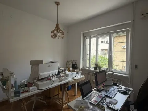 Rent, four bedroom apartment, 115m², Vračar Sve Podlokacije, Beograd - image 8