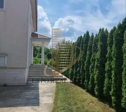 Prodaja, kuća, 200m², Beočin, Srbija - image 9