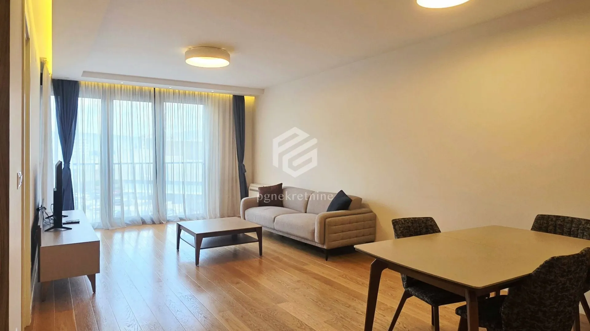 Prodaja, jednosoban stan, 63m², Podgorica, Crna Gora