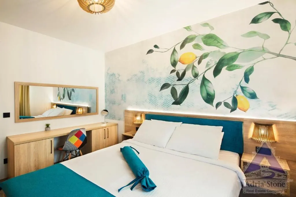 Prodaja, ugostiteljski objekat, 658m², Centar, Budva